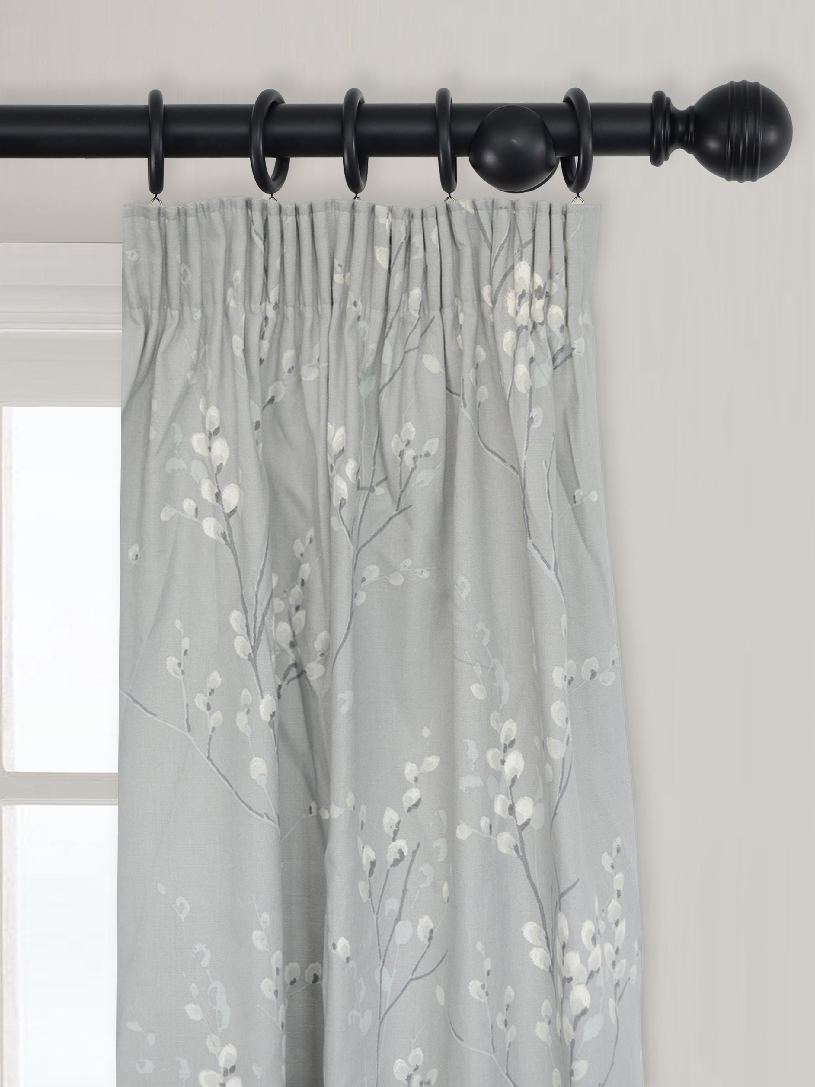 Laura Ashley Wood Ribbed Ball Curtain Pole Set in Black