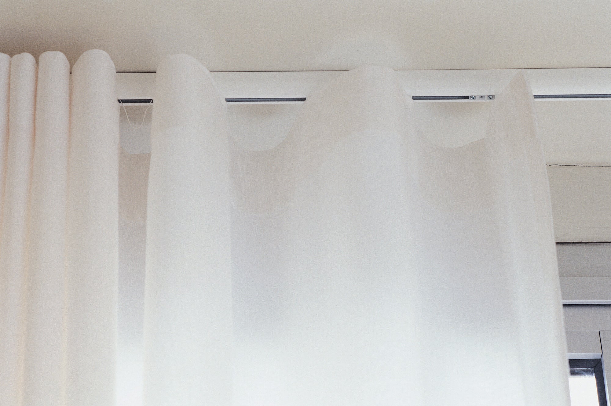 Silent Gliss 3840 Corded Curtain Track in Charcoal