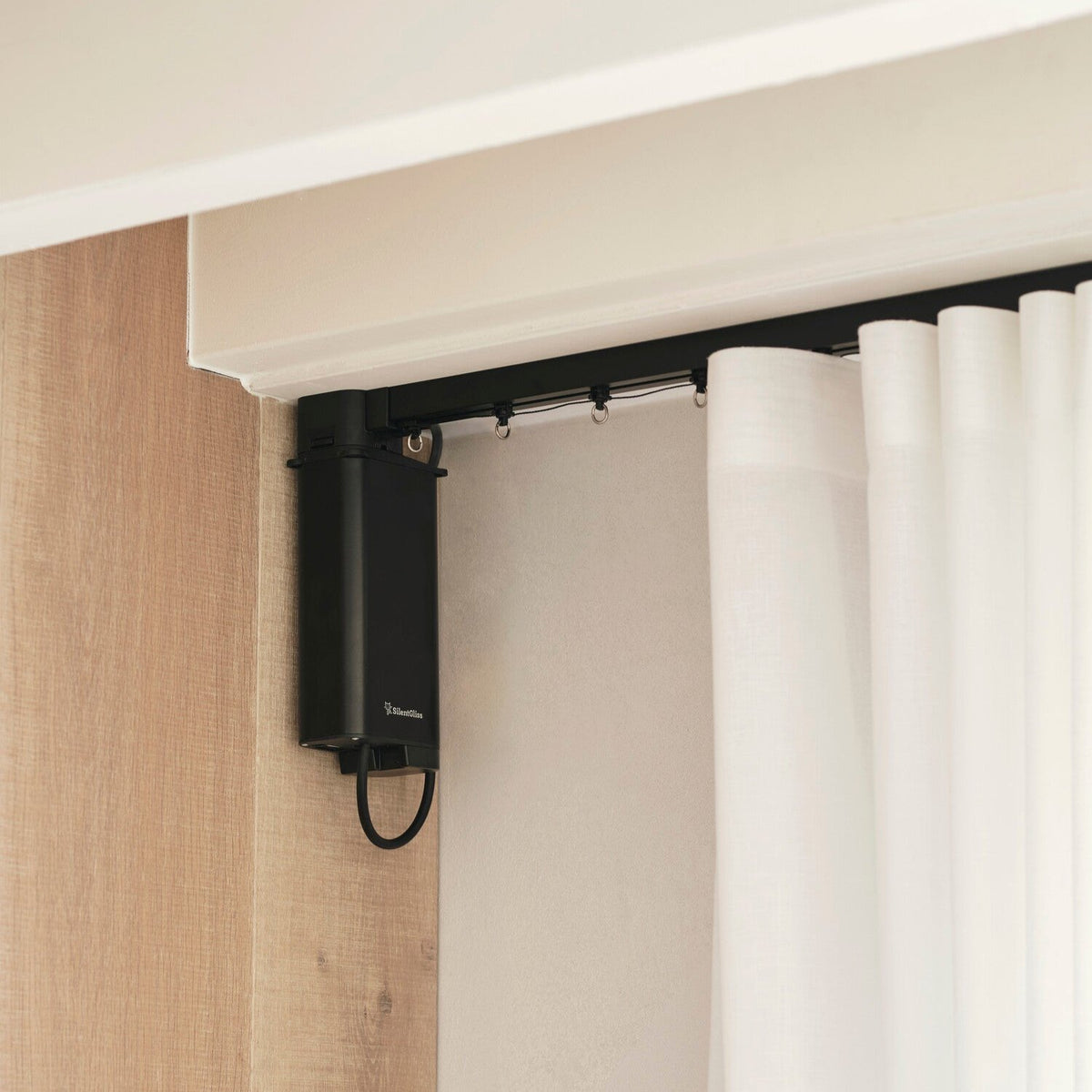 Silent Gliss 5600 Electric Curtain Track | PoleDesign.co.uk