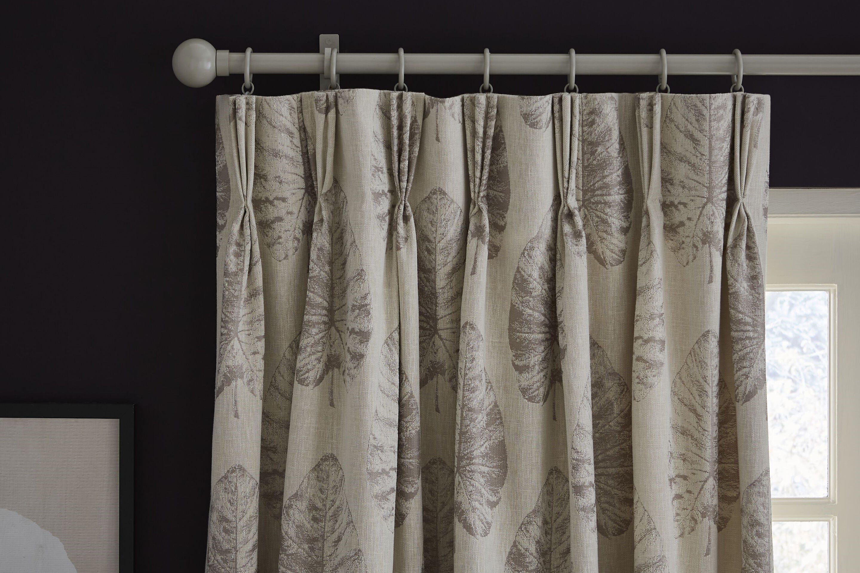 Arc Ball curtain pole in Mocha, room view
