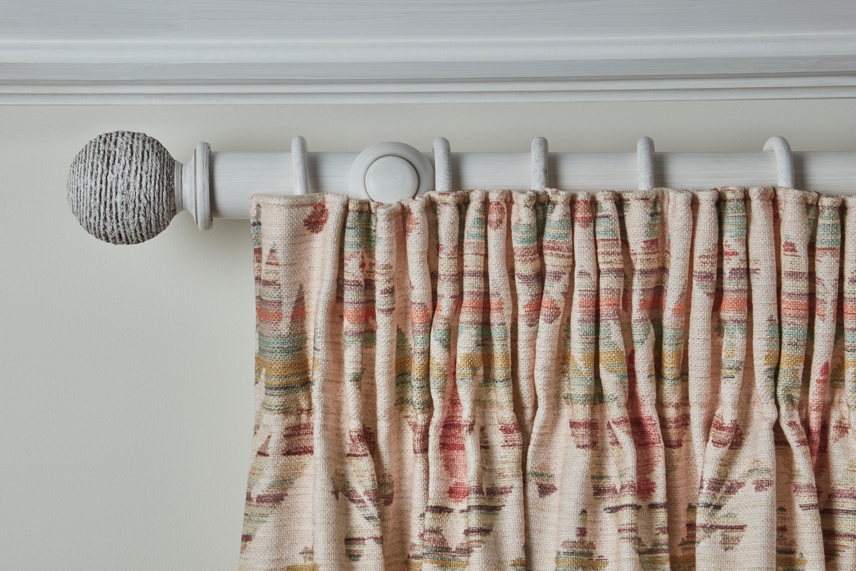 Origins Twine curtain pole in Chalk Stone, room view