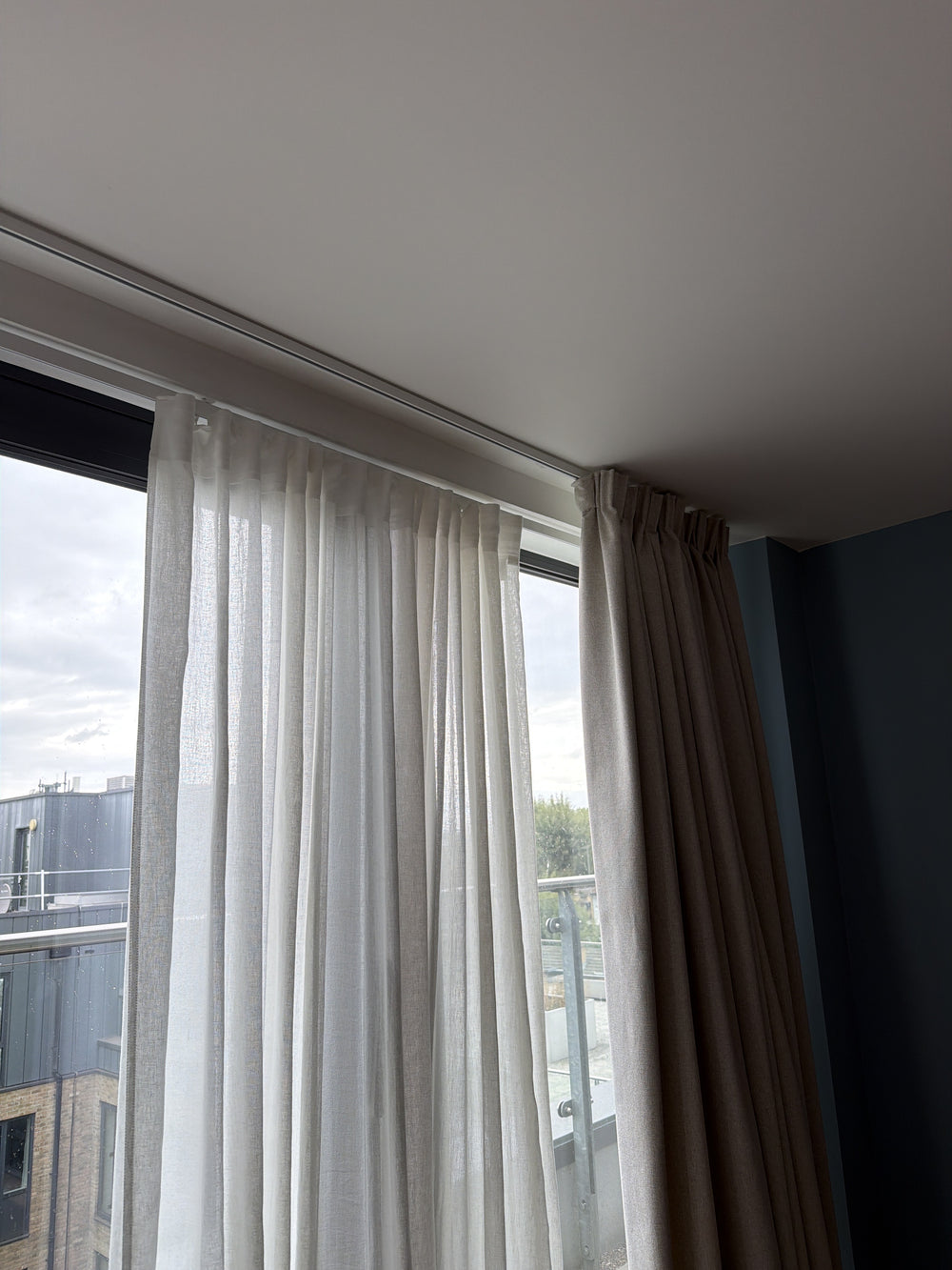 Silent Gliss 1080 Curtain Track in White