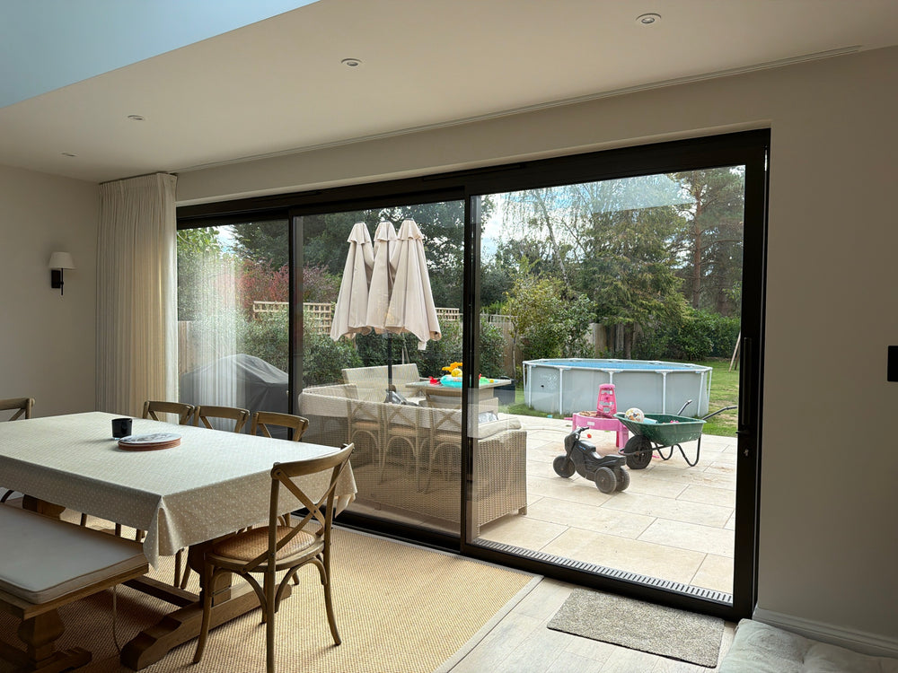 Silent Gliss 6010 curtain track in White, customer photo