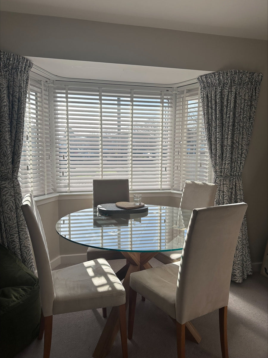 Silent Gliss 6840 bay track installed, customer photo from Miriam