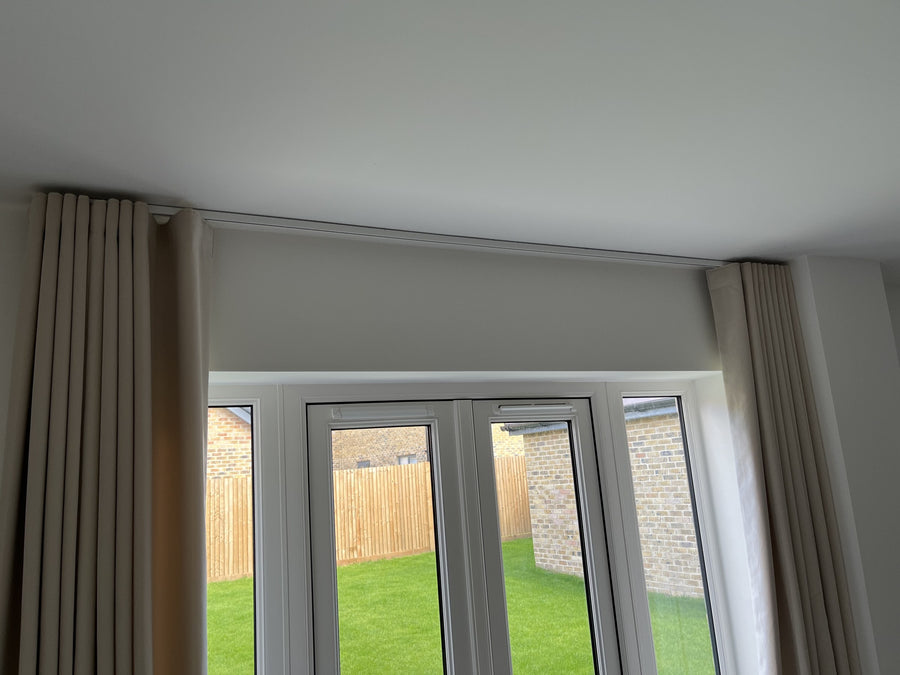 Silent Gliss 6870 track installed, customer photo from Michelle