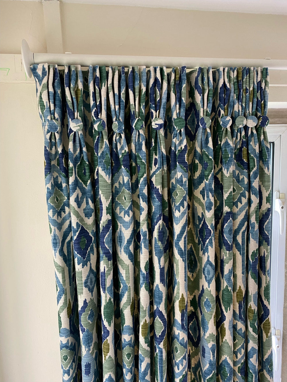 Silent Gliss 7610 Metropole installed, customer photo from Helen