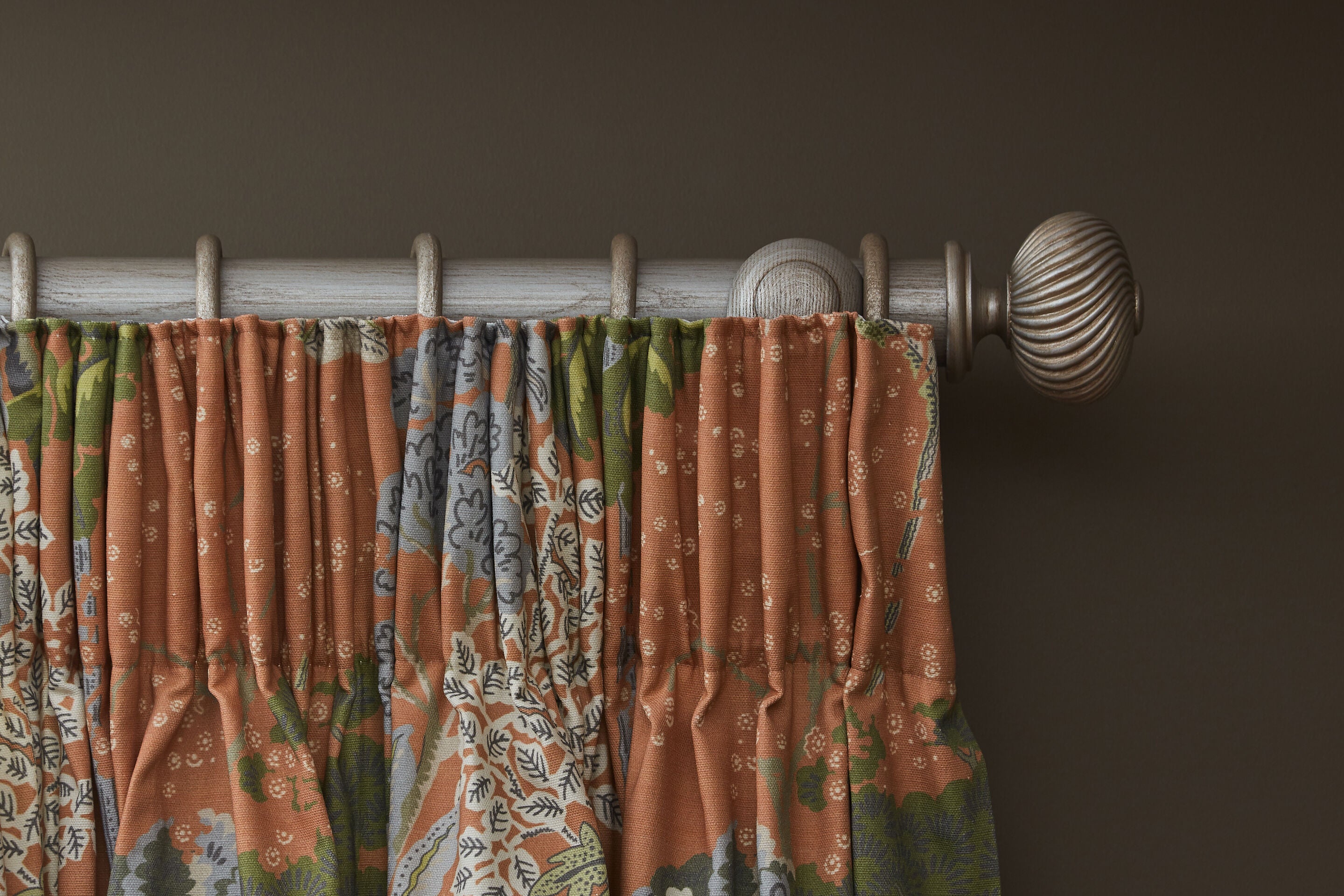 Ashbridge Sezincote curtain pole in Baroque Silver, room view